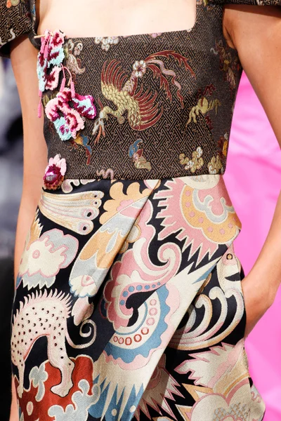 Look 30